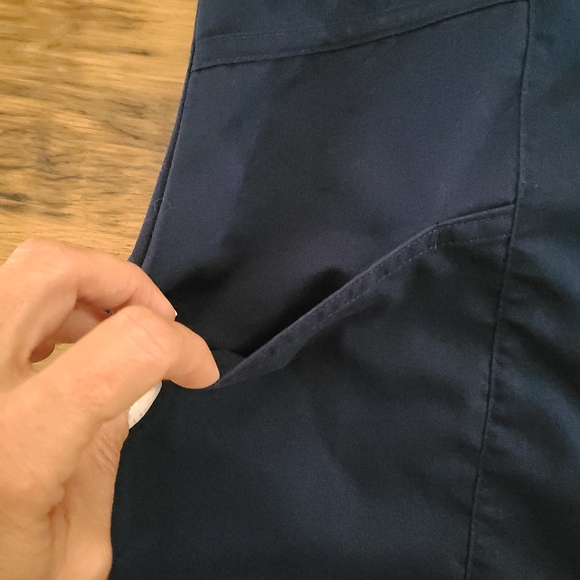 Grey's Anatomy By Barco Scrub Top Navy Size XS - Picture 6 of 6